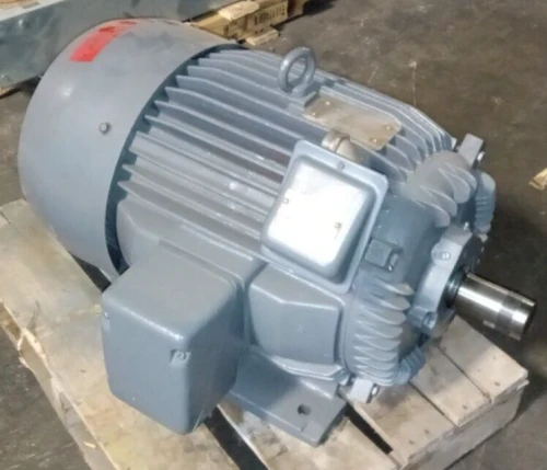TOSHIBA 40 HP AC MOTOR 230/460 VAC 3Ø 3530 RPM 324TS FRAME TEFC B0402FLG3UM