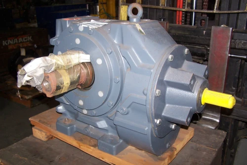 NEW FALK ULTRAMITE RIGHT ANGLE GEAR REDUCER 16.68:1 RATIO 09UWBQ2A816.N