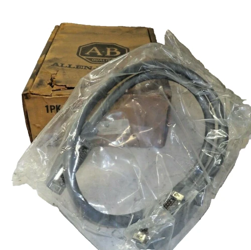 NEW ALLEN BRADLEY 3 FT. PLC CABLE 1777-CA