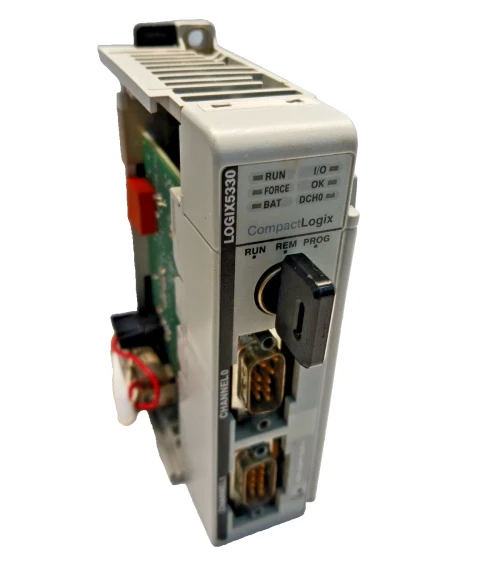 ALLEN BRADLEY 1769-L30 SER A LOGIX 5330 PROCESSOR UNIT WITH KEY *MISSING COVER*