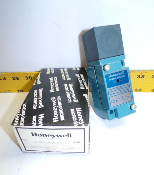 NEW HONEYWELL MICRO SWITCH PROXIMITY SWITCH 926H26Q-A9T-L