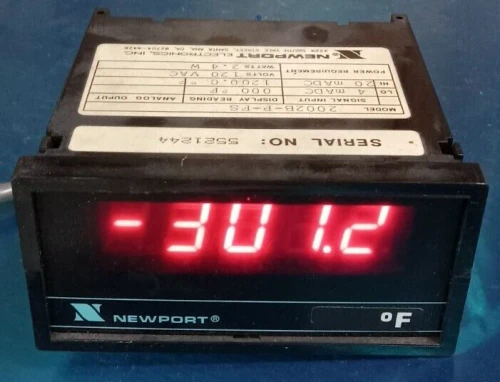 NEWPORT DIGITAL PROCESS PANEL METER 4-20 mADC 120 VAC 2002-B-P-FS