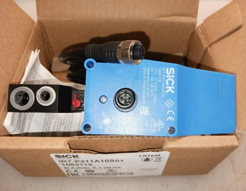 NEW SICK PROXMITY SENSOR SWITCH IRT-P211A10S01 / 1063119