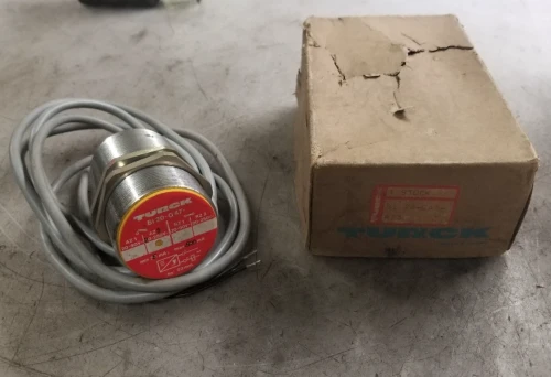 NEW TURCK BI20-G-47-AZ3 PROXIMITY SENSOR 20-250V