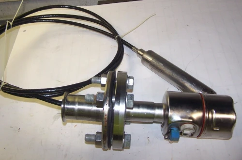 ENDRESS + HAUSER FHB20 LIQUID LEVEL SENSOR DB52A-OP31FC13GE30 W/PROBE