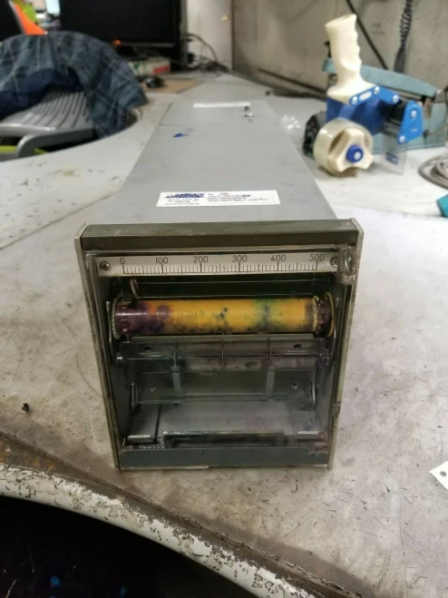 FOXBORO 124-FE SCANFOLD CHART RECORDER 115 VAC 3-15 PSIG 3.1 VA