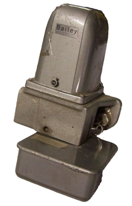NEW BAILEY PNEUMATIC PRESSURE TRANSMITTER 2000 PSIG KP2332
