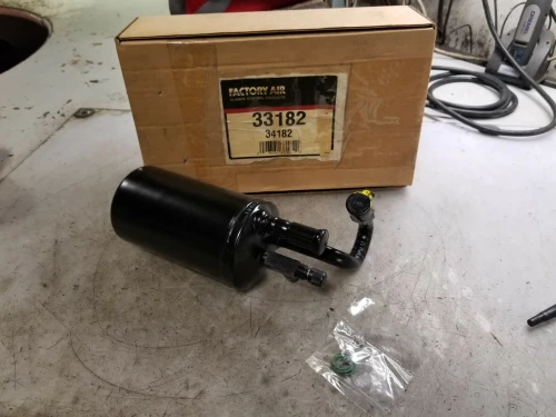 NEW FACTORY AIR BY FOUR SEASONS 33182 A/C ACCUMULATOR
