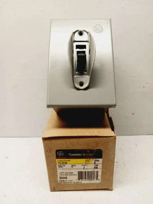 NEW GENERAL ELECTRIC TC222 20 AMP TUMBLER SWITCH 2 POLE 240 VAC