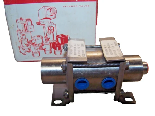 NEW HONEYWELL SKINNER 1/4" HIGH FLOW SEALED SPOOL VALVE 3-WAY 2-POSITION H9-105