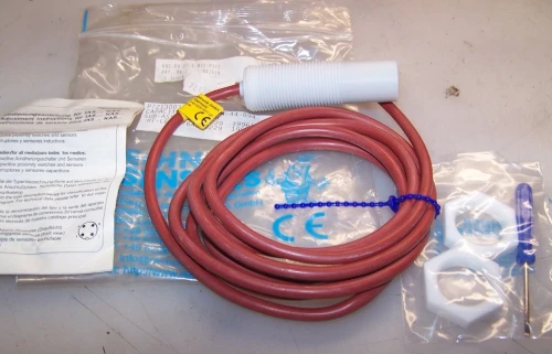 NEW RECHNER CAPACITIVE PROXIMITY SENSOR KAS-80-23-S-M22-PTFE