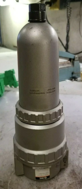 NEW SMC 1" NPT PNEUMATIC FILTER 150 PSI NAM611-N10-2