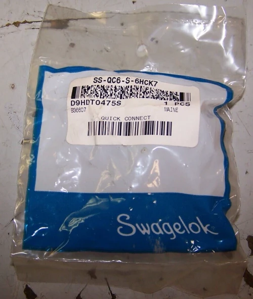 NEW SWAGELOK 3/8" STAINLESS STEEL SS-QC6-S-6HCK7 QUICK CONNECT D9HDT0475S