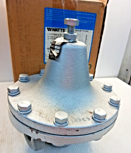 New Watts 1-1/4" Medium Capacity Process Regulator 152A Range 3-15 Psi