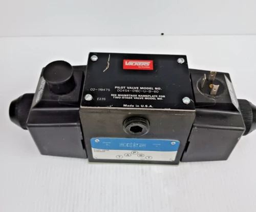 New Vickers DG4S4-016C-U-B-60 Directional Valve 120 Vac