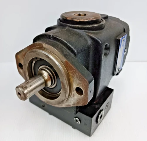 New Oilgear PVWH-06-RSAY Axial Piston Hydraulic Pump 4500 Psi 5.9 Gpm