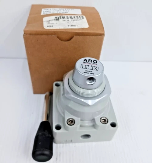 New Aro Ingersoll Rand M512LR Manual Air Control Valve 1/4" Npt