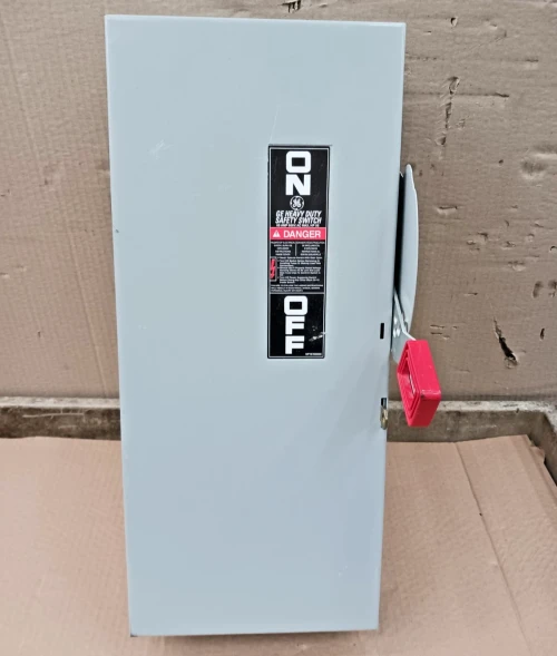 GE 60 Amp Fusible Safety Switch TH3362 3 Pole 480 / 600 Vac 250 Vdc #40