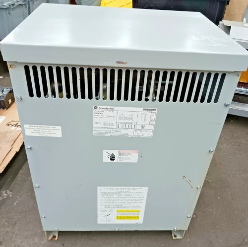GE 45 Kva 3 Phase Transformer 480 ▲ HV 208/120 LV Wye Delta 9T83B3873