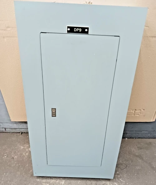 Square D 250 Amp 480/277 3P 4W Main Lug Panelboard NF430L2C Excellent Condition