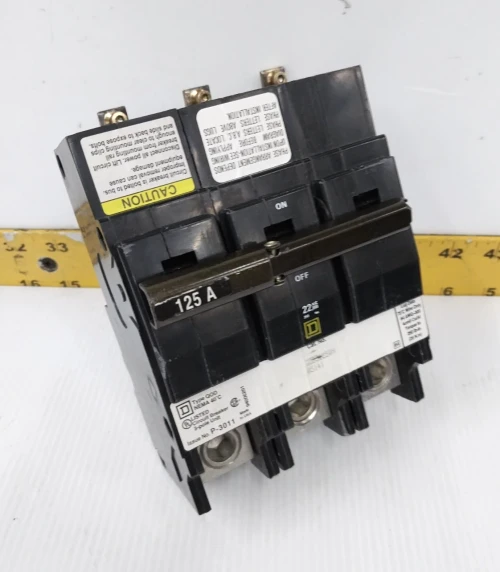 Square D 125 Amp Bolt-On Circuit Breaker 240 VAC 3 Pole QOB3125VH