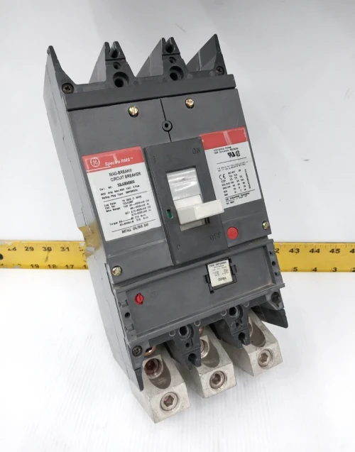 GE 600 Amp Circuit Breaker With 600 Amp Plug 600 VAC 3 Pole SGLA36AI0600
