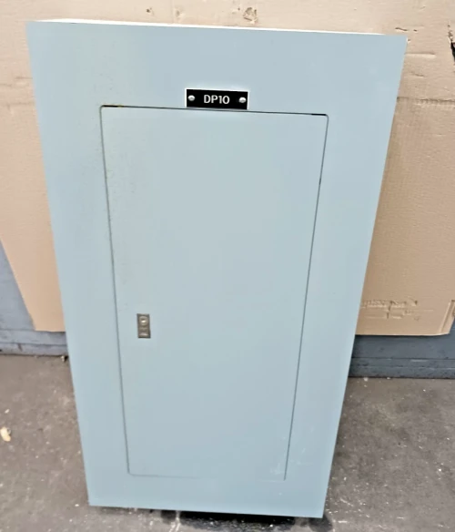 Square D 125 Amp Main Lug NF Panelboard 480Y/277 VAC 3 Pole 30C NF430L1C