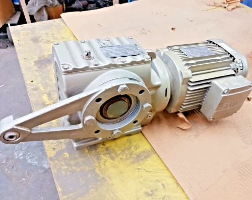 New Sew Eurodrive 2 HP Ac Gearmotor 230/460 Vac 28 Rpm SA67TDRE90L4