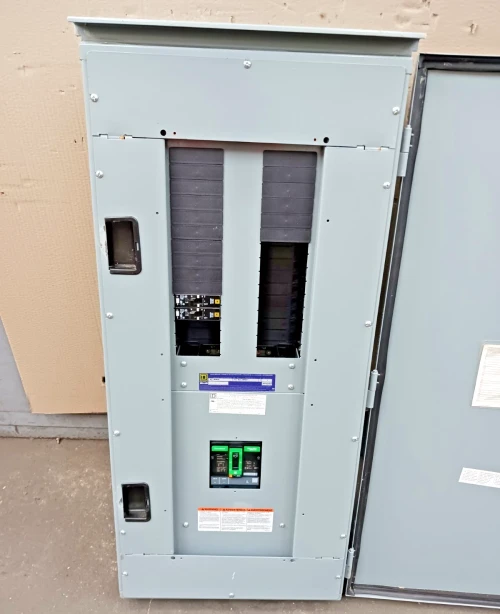Square D 100 Amp MAIN BREAKER 3R Panelboard 600y/347 Vac 480 3PH 4W NF30L1C #27