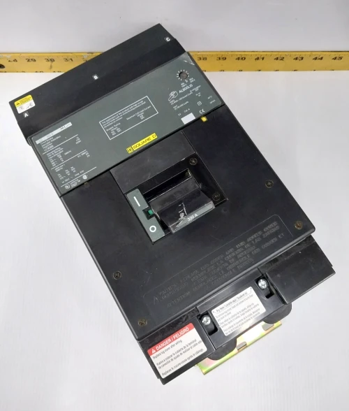 Square D 300 Amp I-Line Circuit Breaker 600 VAC 3 Pole LC36300