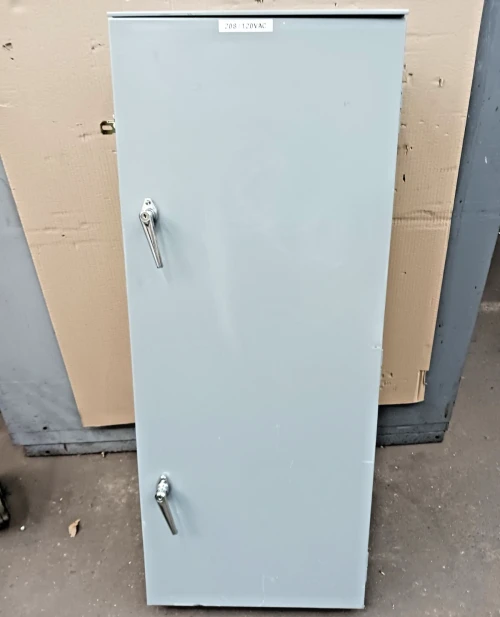 Square D 225 Amp MAIN BREAKER 3R Outdoor Panelboard 240 Vac 3PH 4W W/100 A Main