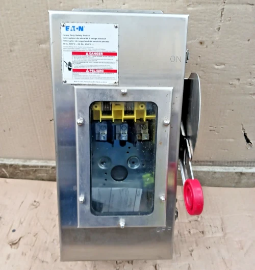 Eaton 30A Non-Fusible Stainless Steel Disconnect Switch DH361UWKNW2 600v 4X
