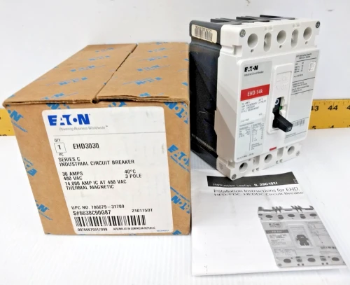 New Eaton 30 Amp Circuit Breaker 480 VAC / 250 VDC 3 Pole EHD3030