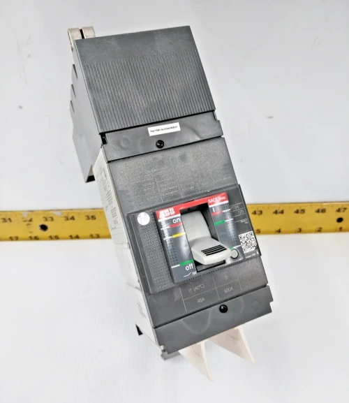 New ABB ReliaGear 45 Amp I-Line Circuit Breaker 600 VAC 3P XT1HU3045AYDQRCODE