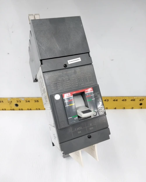 New ABB ReliaGear 20 Amp I-Line Circuit Breaker 600 VAC 3P XT1HU3020AYDQRCODE