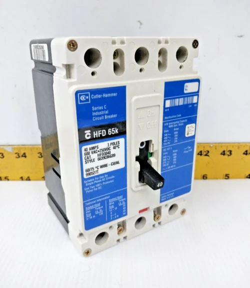 Cutler-Hammer 40 Amp Circuit Breaker 600 VAC / 250 VDC 3 Pole HFD3040