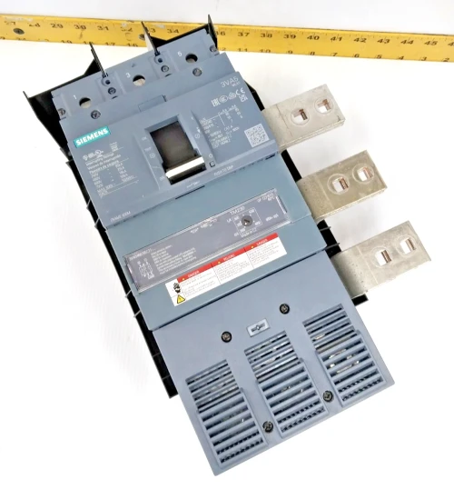 New Siemens 600 Amp Circuit Breaker 600 VAC / 750 VDC 3 Pole 3VA5460-5EC31-0AA0