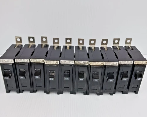 Lot of 10 Cutler Hammer 20 Amp Circuit Breaker 1 POLE 120 VAC BA120