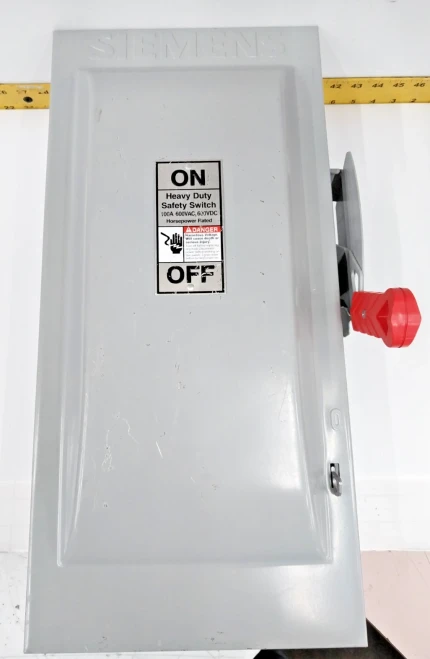New Siemens 100 Amp Fusible Safety Disconnect Switch 600 VAC 3 Pole HF363N