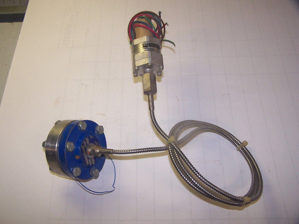 NEW ITT CONOFLOW PRESSURE SENSOR TYPE 300A WITH ITT PRESSURE SWITCH 115P1S648