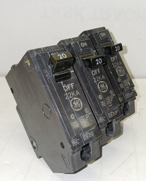 LOT OF 3) GE 20 AMP CIRCUIT BREAKER SINGLE POLE 120/240 VAC 22KA THHQL1120