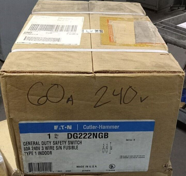 NEW EATON 60 AMP SAFETY SWITCH DISCONNECT 2 POLE FUSIBLE 240 VAC DG222NGB