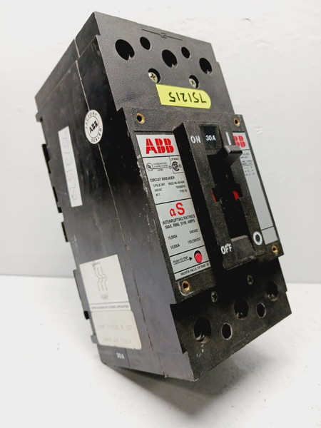 ABB UXAB-727131-R 30 AMP CIRCUIT BREAKER 3 POLE 240 VAC 250 VDC