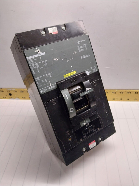 SQUARE D 300 AMP CIRCUIT BREAKER 600 VAC 3 POLE  LAL36300