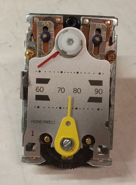 NEW HONEYWELL TP972A2002 PNEUM. THERMOSTAT 13 PSI REVERSE 18 PSI DIRECT 60-90ºF