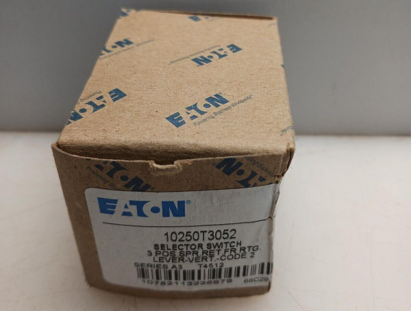 NEW EATON 10250T3052 SELECTOR SWITCH 3 POSITION SPRING FRONT RIGHT