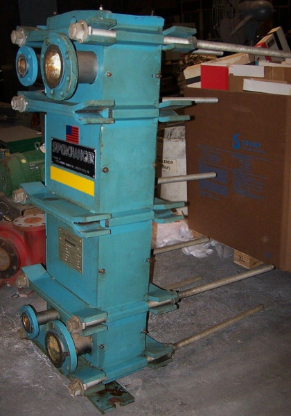 SUPERCHANGER STAINLESS STEEL PLATE HEAT EXCHANGER 222 SQ/FT UX-216-HP-57 