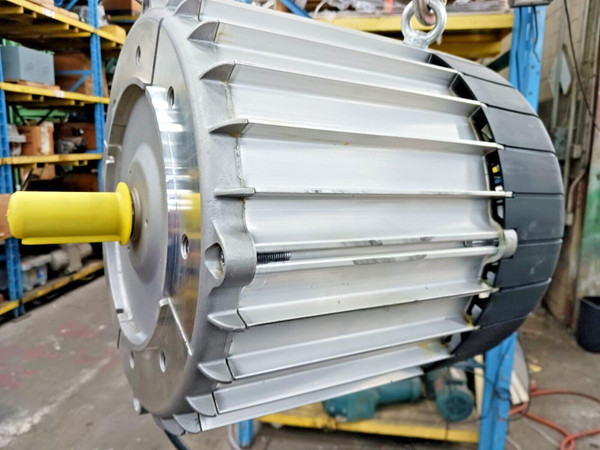 NEW DOMEL 9.5 KW AZ HVAC AC MOTOR 460 VAC 40nM 2270 RPM 766.3.403-101