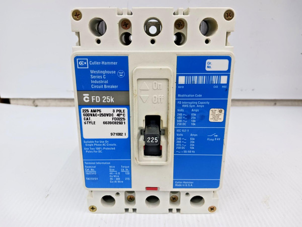 CUTLER HAMMER 225 AMP CIRCUIT BREAKER 3 POLE 600 VAC/250 VDC 25kA FD3225 (FLAW)