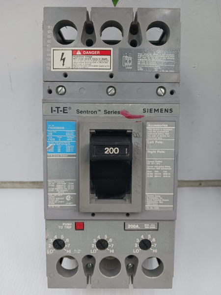 Siemens ITE Sentron 200 Amp Circuit Breaker 3 Pole 600 VAC 35kA FXD63B200 (Flaw)